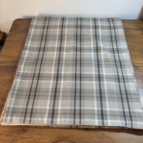 Pottery Barn Gray Brown White Cotton Plaid Check Tartan Table Runner 18x108 inch - Picture 2 of 4